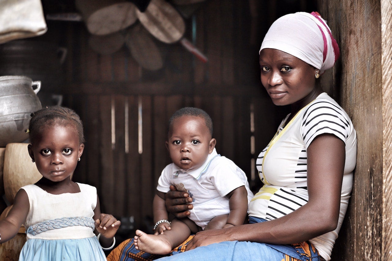 Millones de niñas sufren cada año mutilación genital femenina: "Mi hija fue circuncidada con 8 días de vida" Millones de niñas sufren cada año mutilación genital femenina: "Mi hija fue circuncidada con 8 días de vida"