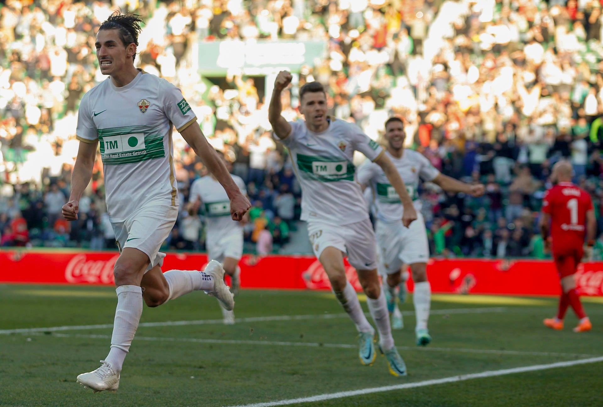 Un hat-trick de Pere Milla da al Elche su primera alegría de la temporada Un hat-trick de Pere Milla da al Elche su primera alegría de la temporada