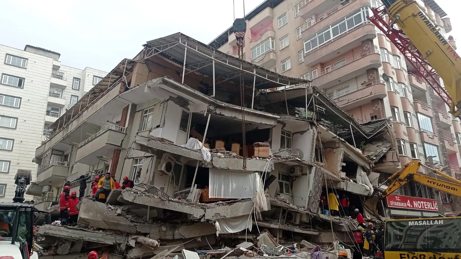 Imagen de varios edificios derrumbados por el terremoto de Turquía