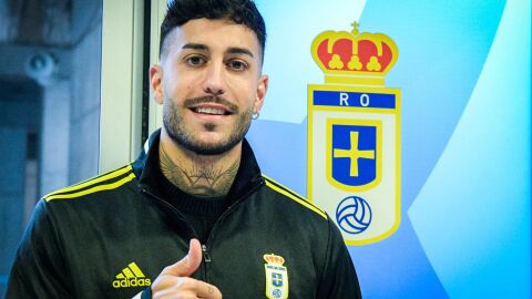 V&iacute;ctor Camarasa, presentado como nuevo jugador del Oviedo