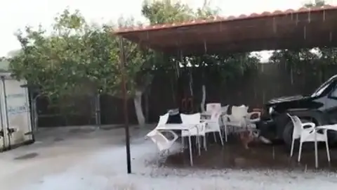 Una histórica granizada tiñe de blanco e inunda Sanlúcar de Barrameda Una histórica granizada tiñe de blanco e inunda Sanlúcar de Barrameda