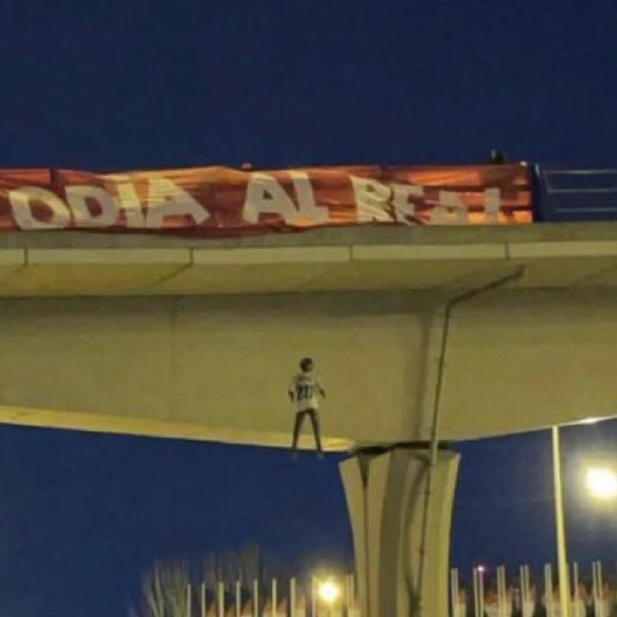 Esteban Ibarra, presidente del Movimiento contra la Intolerancia: "Era la oportunidad de mandar un mensaje a los ultras" Esteban Ibarra, presidente del Movimiento contra la Intolerancia: "Era la oportunidad de mandar un mensaje a los ultras"