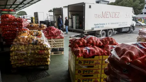 La venda de fruites i verdures és la més alta de la història a Mercabarna La venda de fruites i verdures és la més alta de la història a Mercabarna
