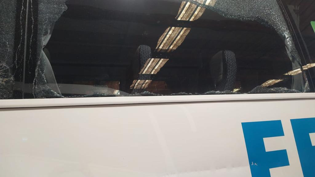 Un conflicto laboral está detrás del tiroteo a dos autobuses en Betanzos Un conflicto laboral está detrás del tiroteo a dos autobuses en Betanzos