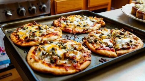 Imagen de archivo de pizzas