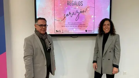 "Regalos con corazón y "Menús que enamoran" campaña de San Valentín en Torrevieja comercio