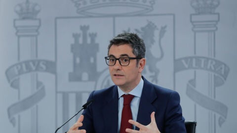F&eacute;lix Bola&ntilde;os en una rueda de prensa