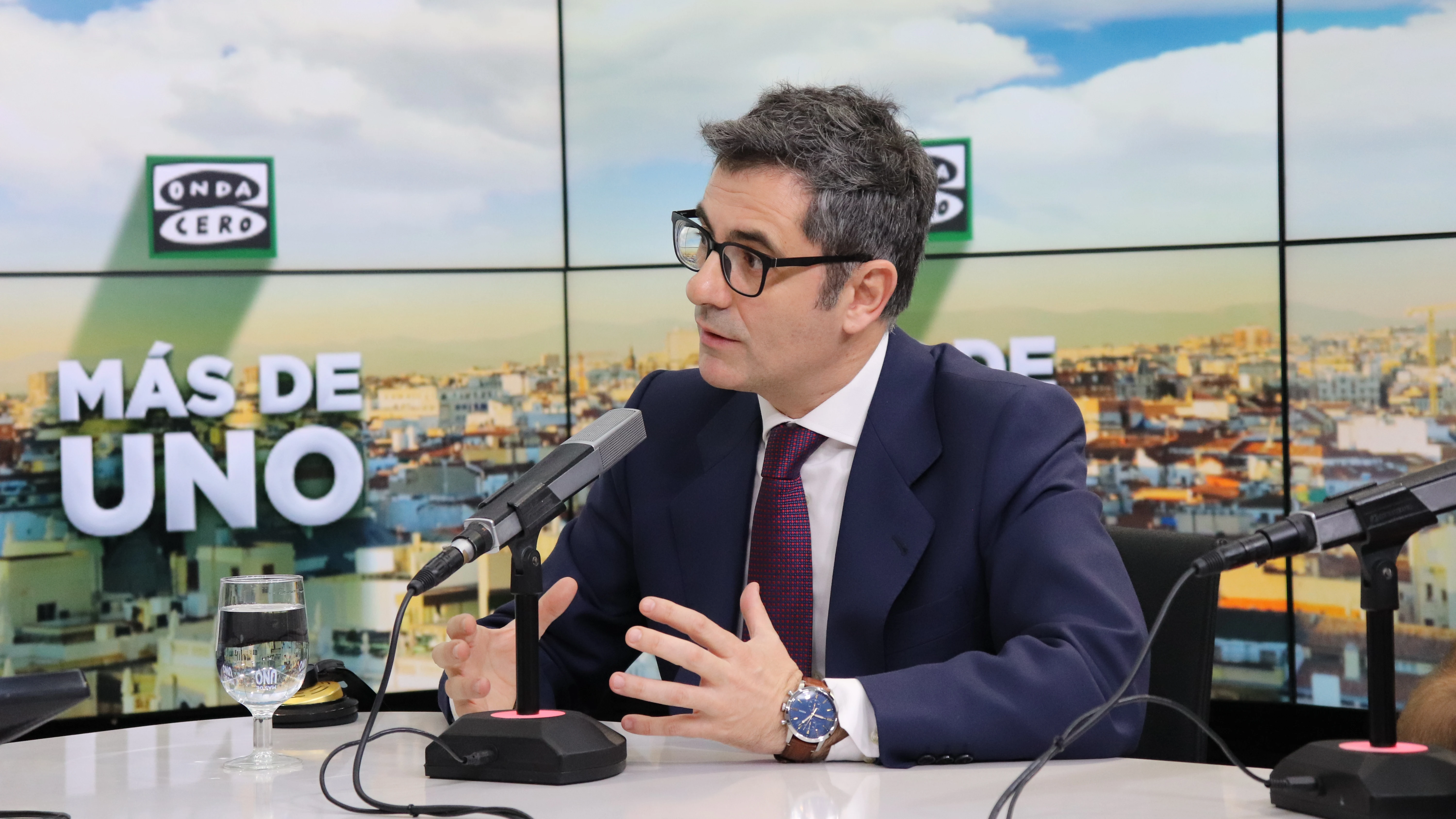 Félix Bolaños en 'Más de uno' con Carlos Alsina Félix Bolaños en 'Más de uno' con Carlos Alsina