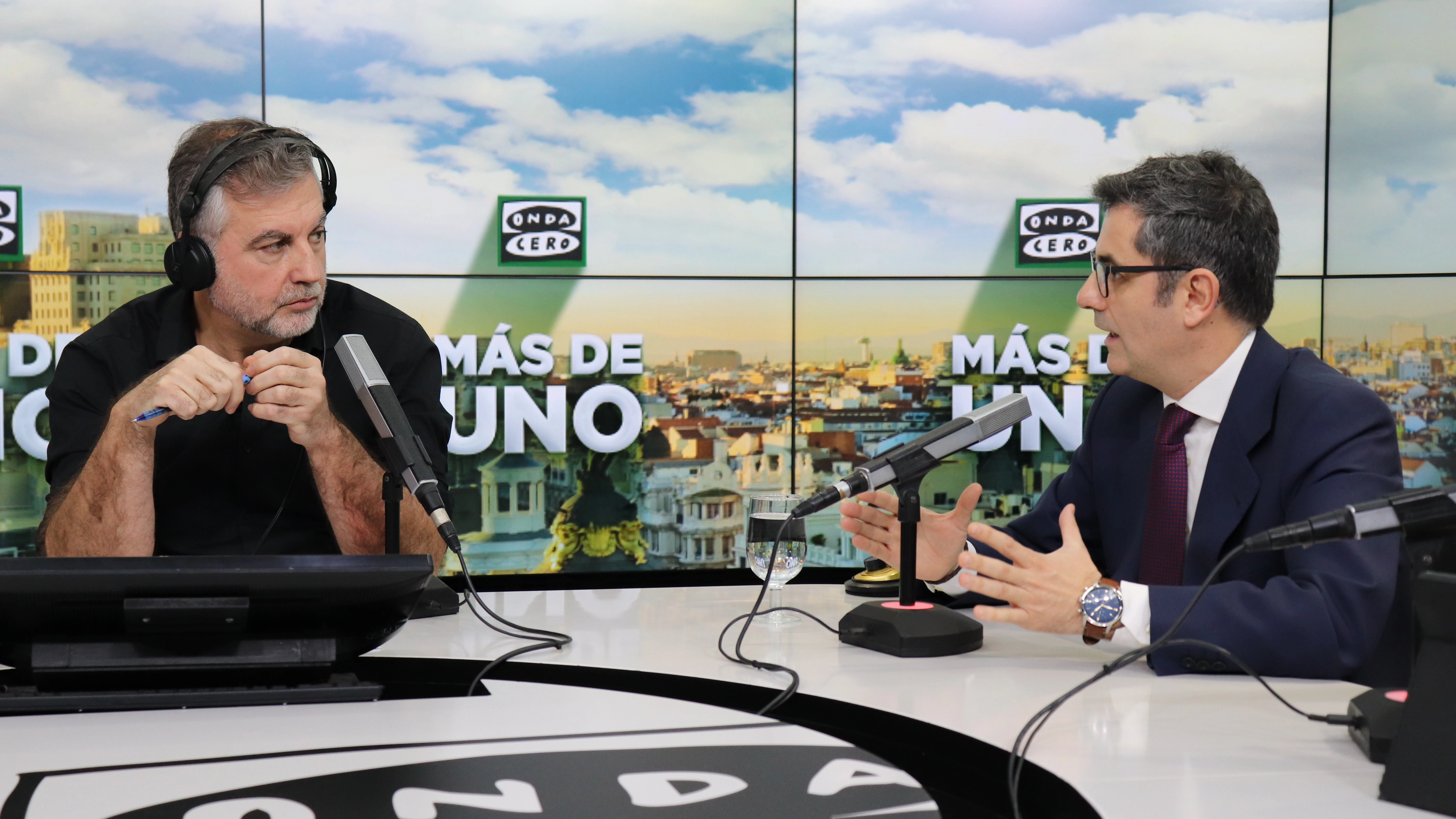 Félix Bolaños durante la entrevista con Carlos Alsina en 'Más de uno' Félix Bolaños durante la entrevista con Carlos Alsina en 'Más de uno'