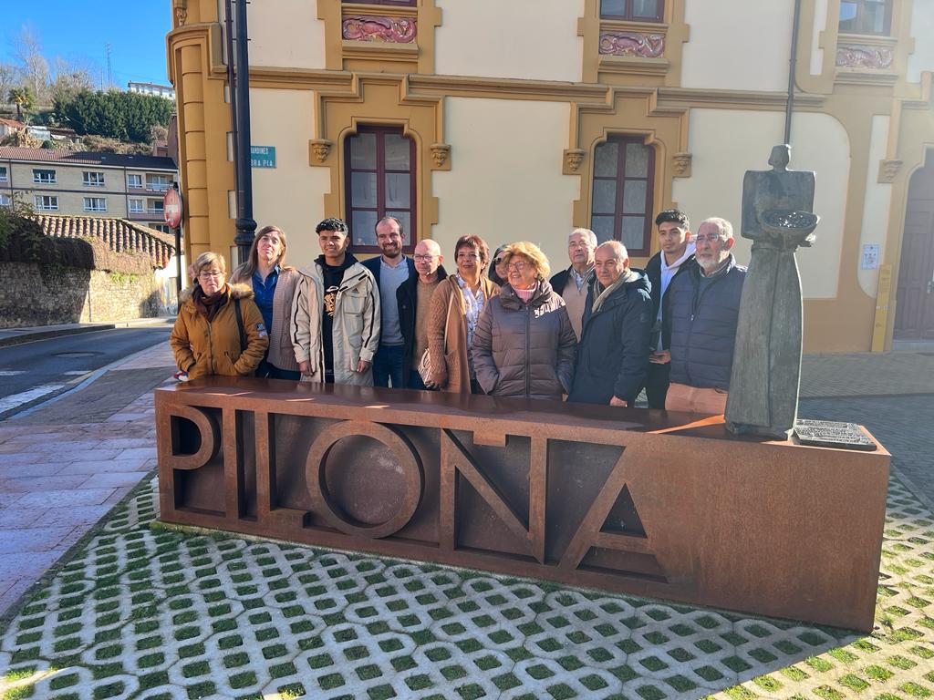 Los Ramírez Quintana recorren Piloña desde su Perú natal para encontrarse con su familia Los Ramírez Quintana recorren Piloña desde su Perú natal para encontrarse con su familia