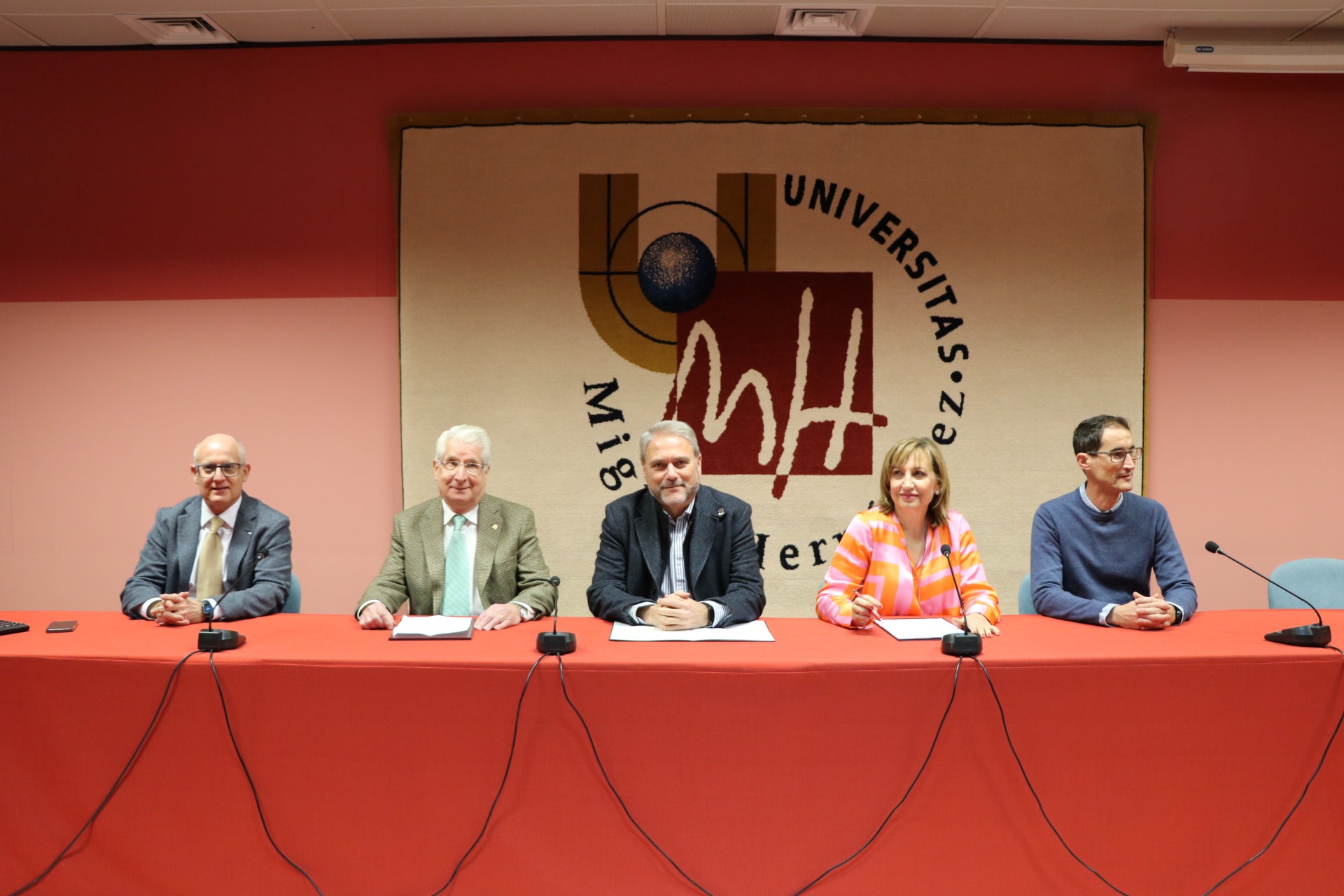 La Universidad Miguel Hernández, sigue con su proyecto de investigación del cáncer de colon La Universidad Miguel Hernández, sigue con su proyecto de investigación del cáncer de colon