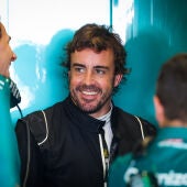Fernando Alonso, con el equipo Aston Martin.