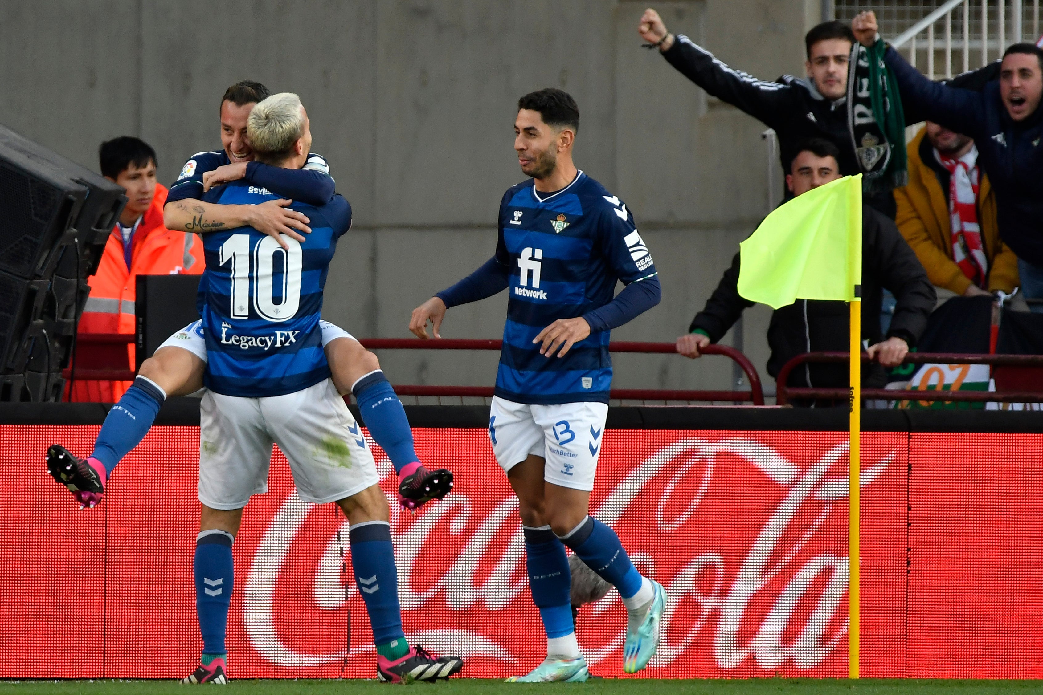 Canales recupera su esplendor Canales recupera su esplendor