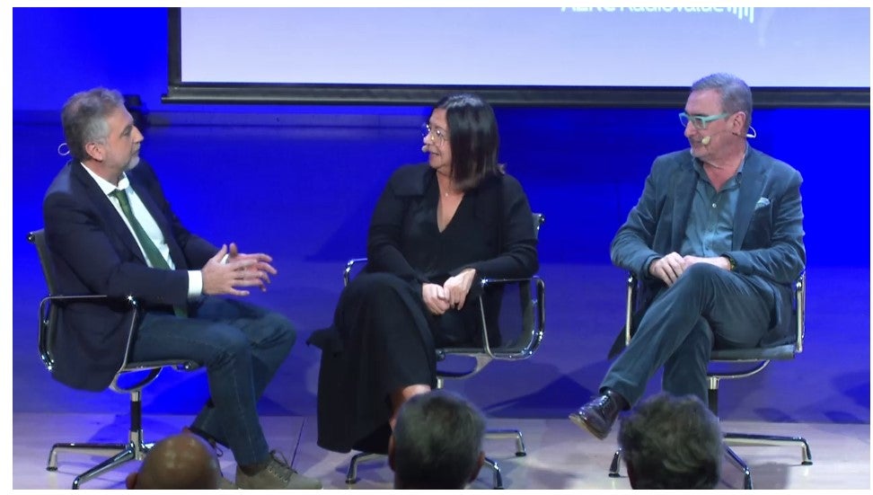 Carlos Alsina, Àngels Barceló y Carlos Herrera hacen historia: emiten por primera vez simultáneamente a través de Onda Cero, SER y COPE Carlos Alsina, Àngels Barceló y Carlos Herrera hacen historia: emiten por primera vez simultáneamente a través de Onda Cero, SER y COPE