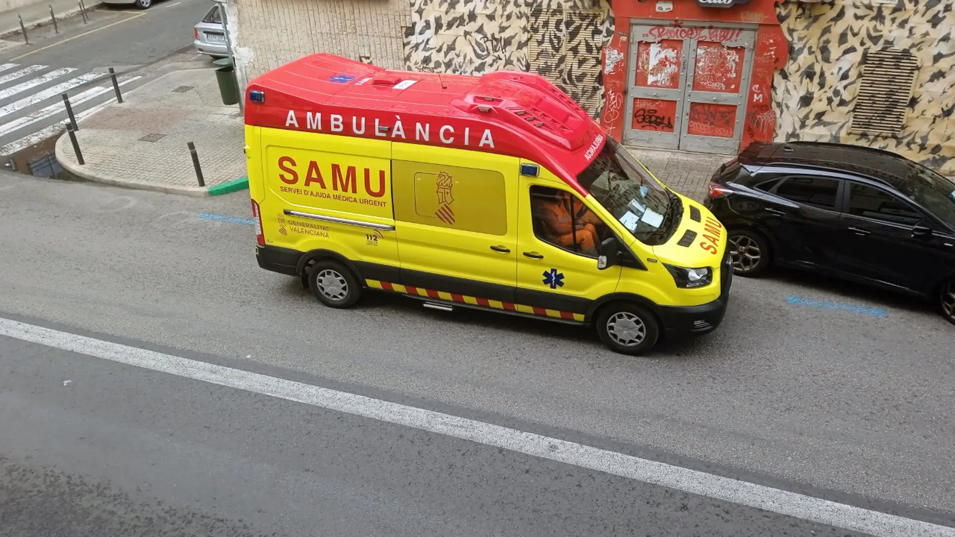 Una ambulancia del SAMU en Elche.