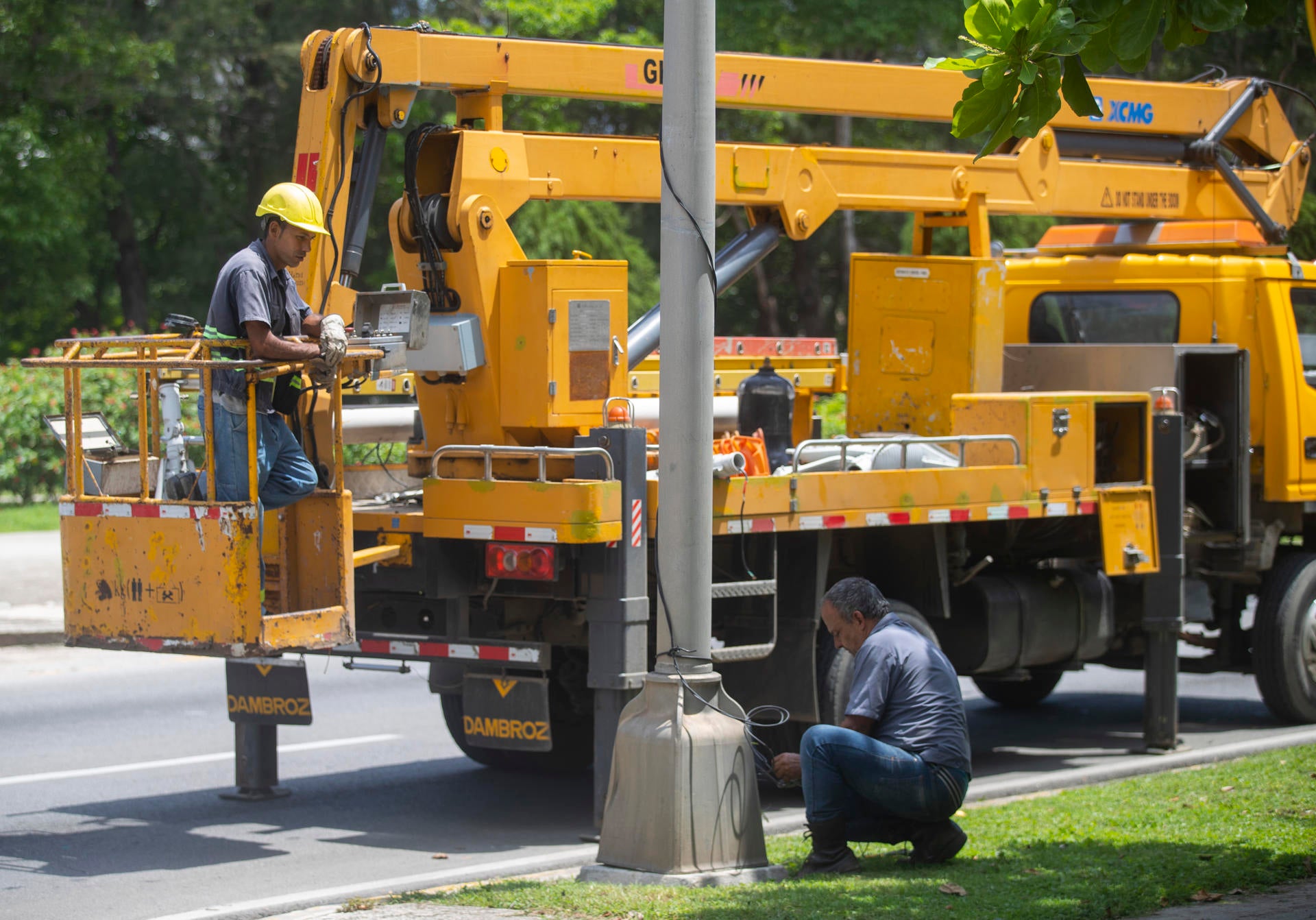 Un "fallo técnico" deja sin electricidad a la mitad de Cuba Un "fallo técnico" deja sin electricidad a la mitad de Cuba