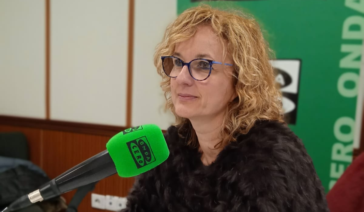 Cristina González (PSE): “Queremos que vengan gallegos y asturianos, que están cerca y nos visitan poco” Cristina González (PSE): “Queremos que vengan gallegos y asturianos, que están cerca y nos visitan poco”