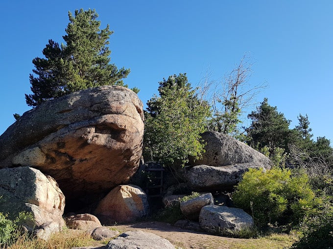 Rutas medioambientales- Ruta hasta la Cueva del Monje Rutas medioambientales- Ruta hasta la Cueva del Monje