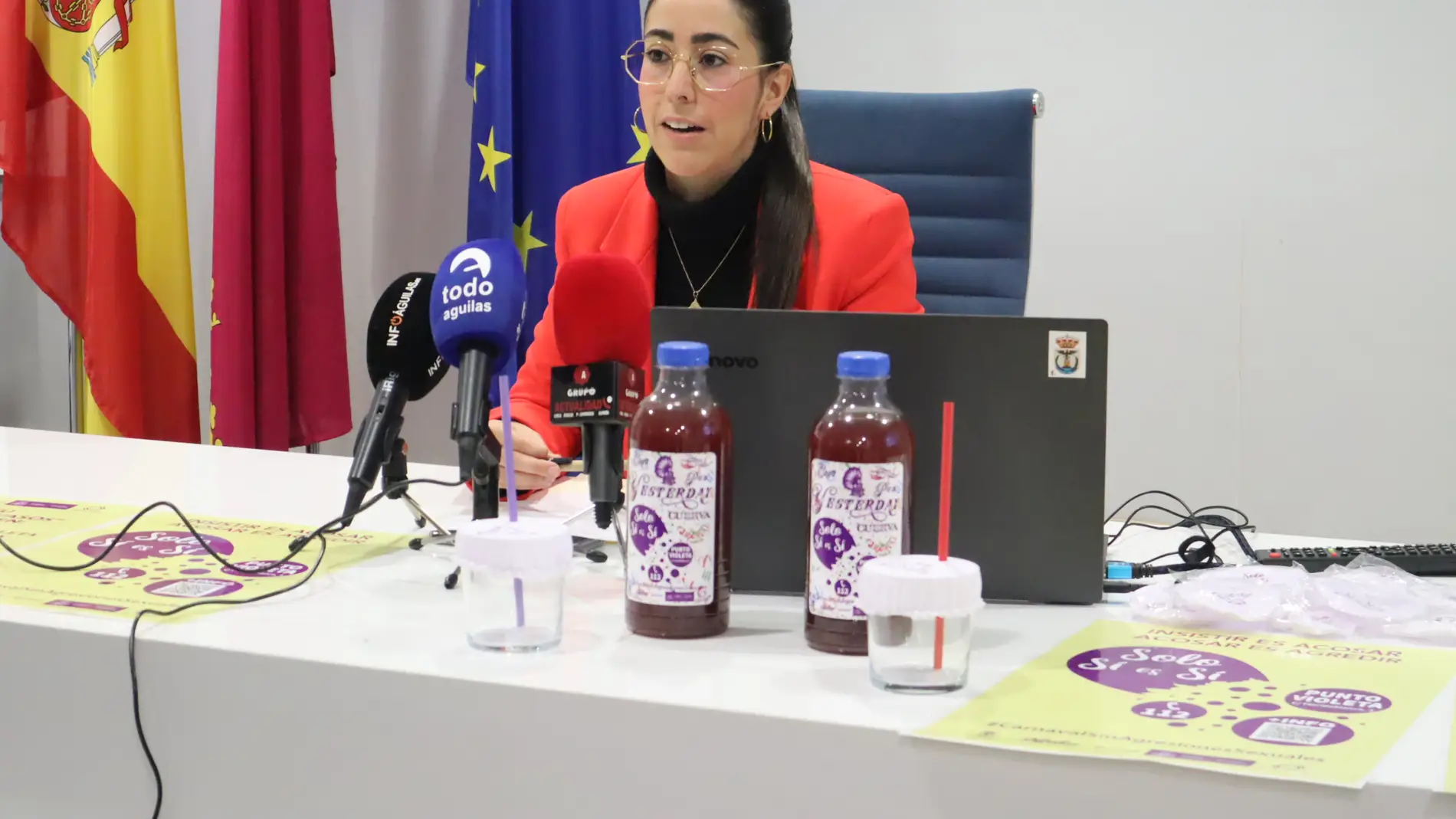 El Ayuntamiento de Águilas repartirá tapas cubre vasos para evitar las sustancias químicas en la bebida
