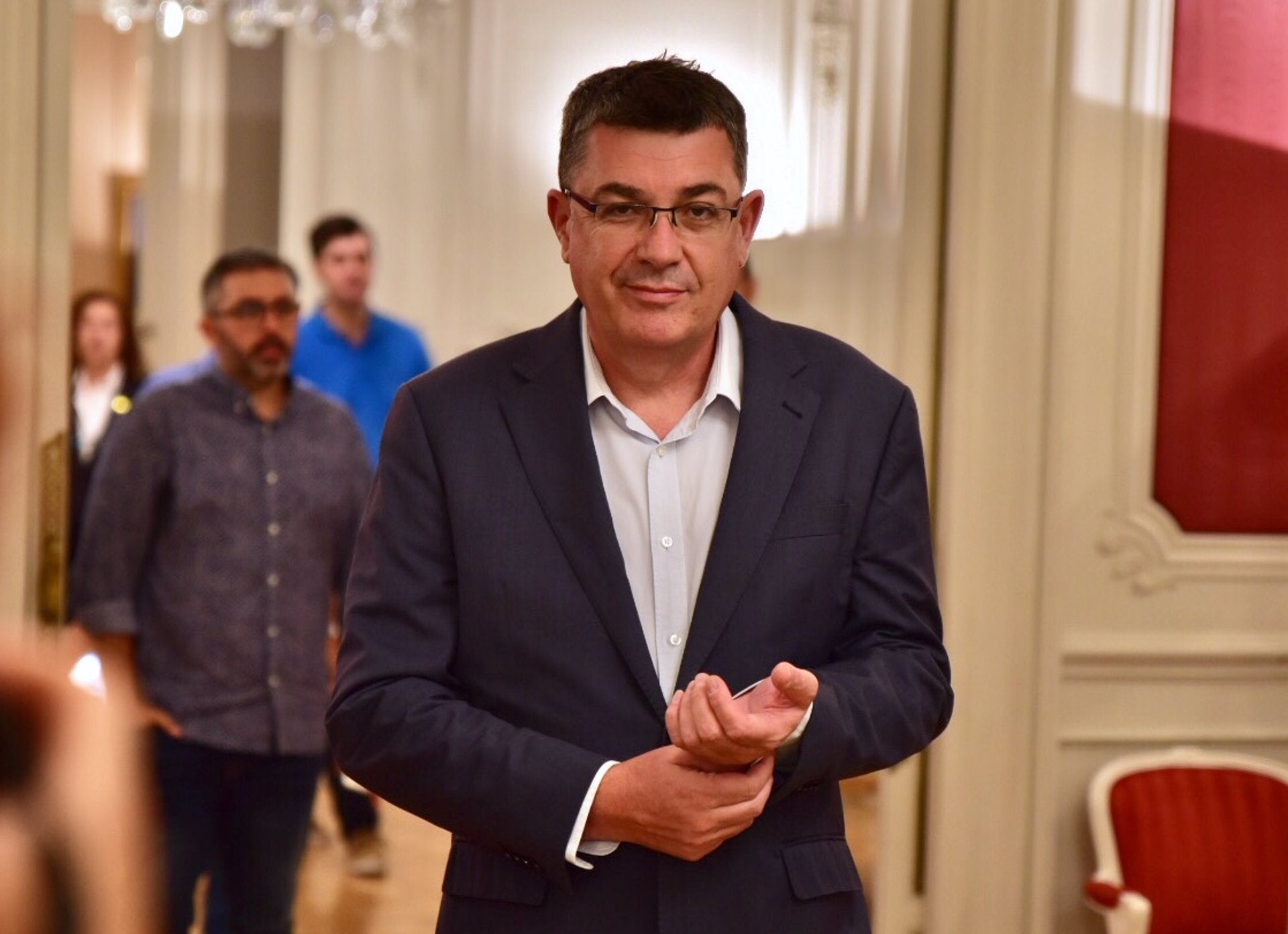 Morera se ve "con ganas" para asumir nuevos retos tras las elecciones mientras Compromís evita hacer augurios sobre su futuro Morera se ve "con ganas" para asumir nuevos retos tras las elecciones mientras Compromís evita hacer augurios sobre su futuro