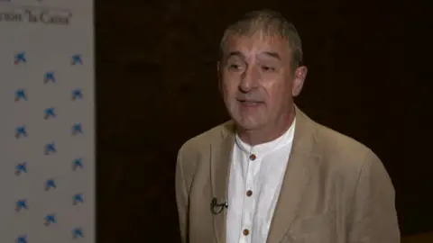 Luis Alfonso Camarero Rioja, catedrático y director de la cátedra "‘Población Rural y Sostenibilidad Social" Luis Alfonso Camarero Rioja, catedrático y director de la cátedra "‘Población Rural y Sostenibilidad Social"