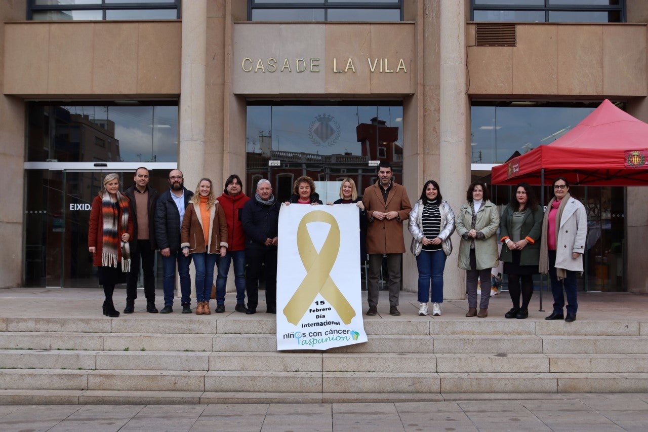 Amparo Alcaraz: "Tender manos, ayudar, acoger y abrazar porque en esta lucha estamos todos" Amparo Alcaraz: "Tender manos, ayudar, acoger y abrazar porque en esta lucha estamos todos"