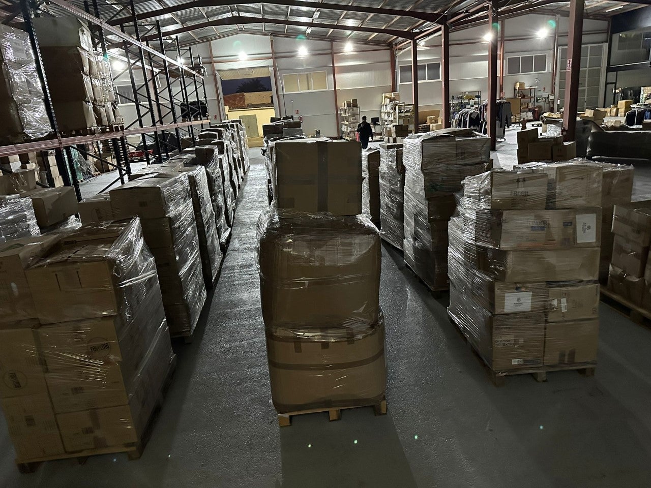 Elche se vuelca con los damnificados por el terremoto en Turquía y Siria: recoge más de 50 palets con productos para ayuda Elche se vuelca con los damnificados por el terremoto en Turquía y Siria: recoge más de 50 palets con productos para ayuda