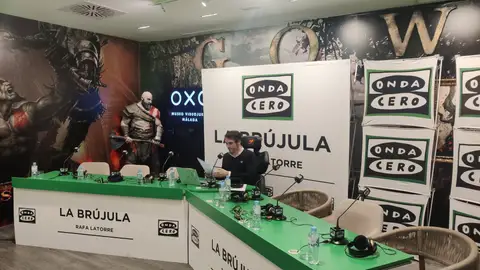 Programa de La Brújula en el Museo del Videojuego de Málaga Programa de La Brújula en el Museo del Videojuego de Málaga