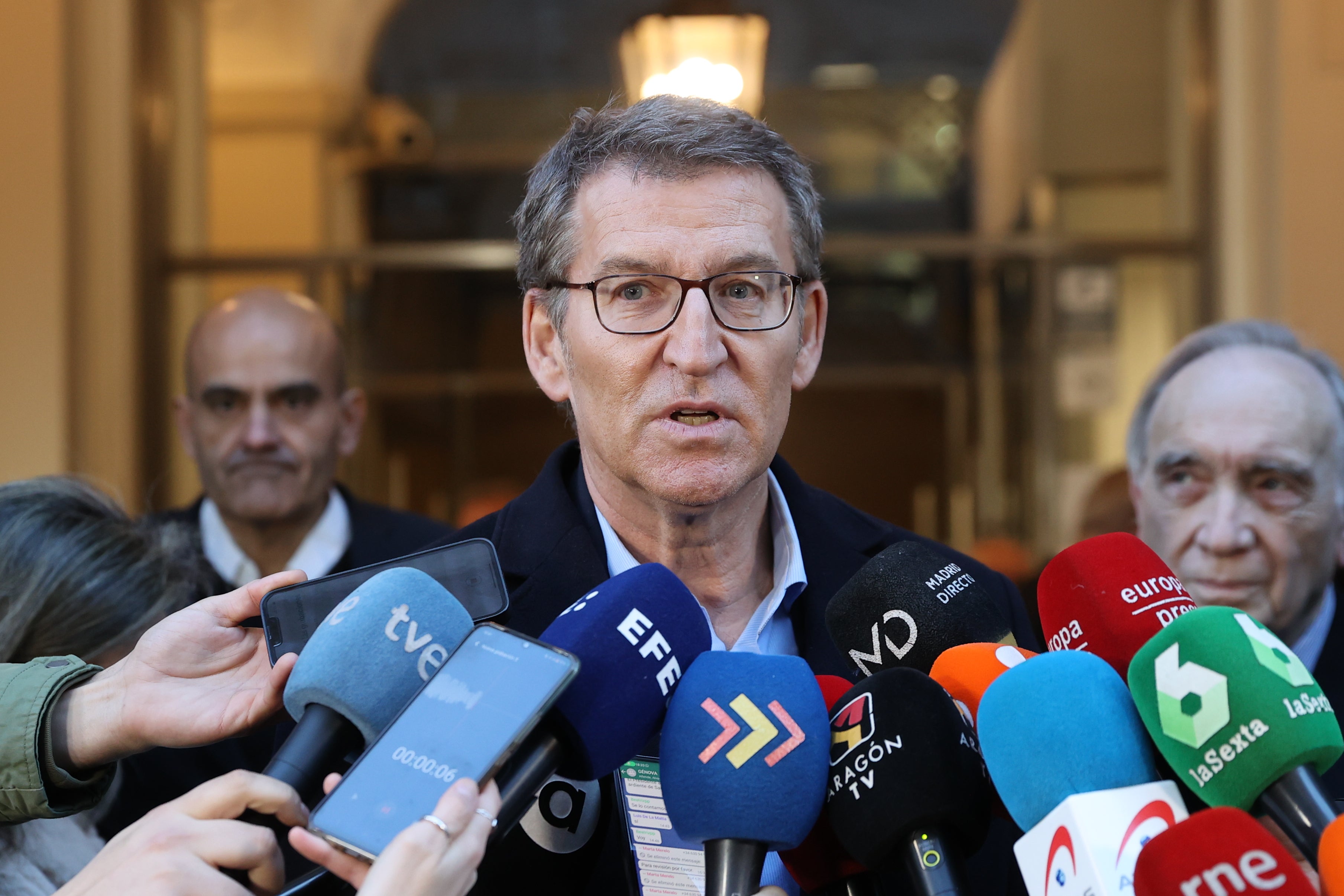 Feijóo se pronuncia sobre la moción de censura: "Ha sido un esperpento político" Feijóo se pronuncia sobre la moción de censura: "Ha sido un esperpento político"