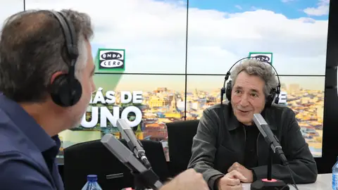 Miguel Ríos con Carlos Alsina en 'Más de uno' Miguel Ríos con Carlos Alsina en 'Más de uno'