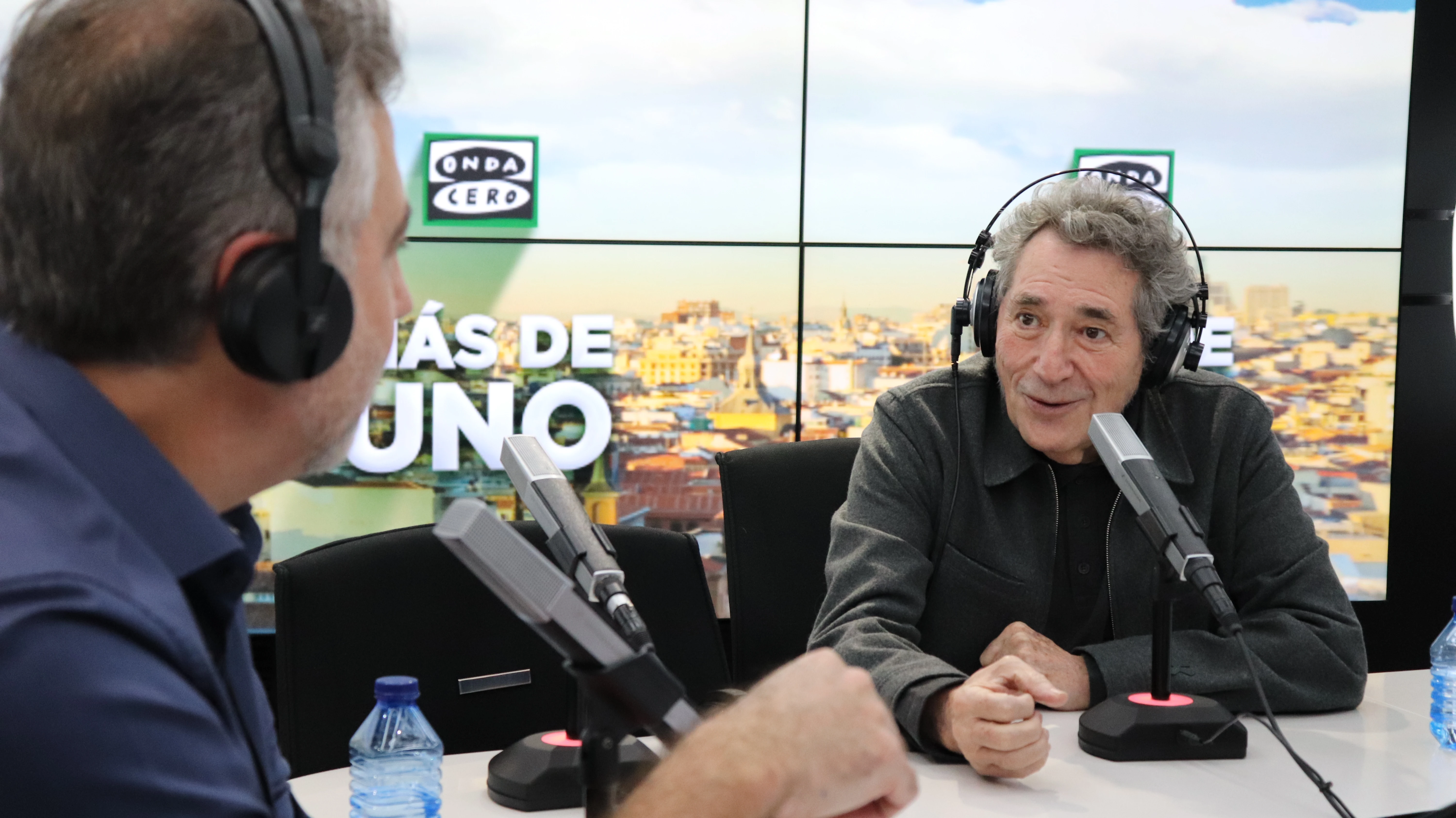 Miguel Ríos con Carlos Alsina en 'Más de uno' Miguel Ríos con Carlos Alsina en 'Más de uno'
