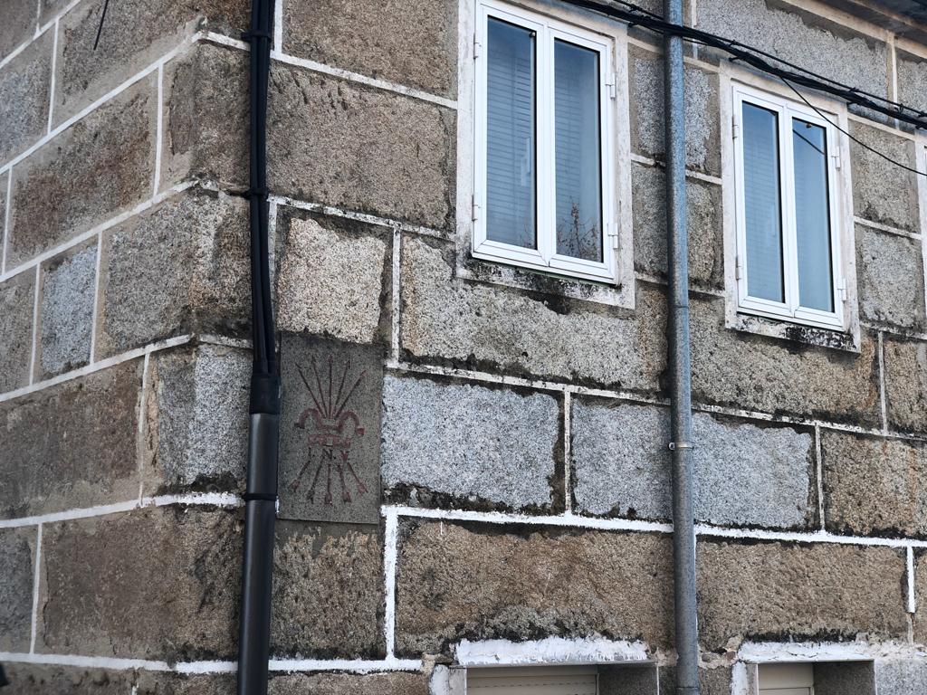 O Psoe insta o concello de ourense a retire a simboloxía franquista da cidade O Psoe insta o concello de ourense a retire a simboloxía franquista da cidade