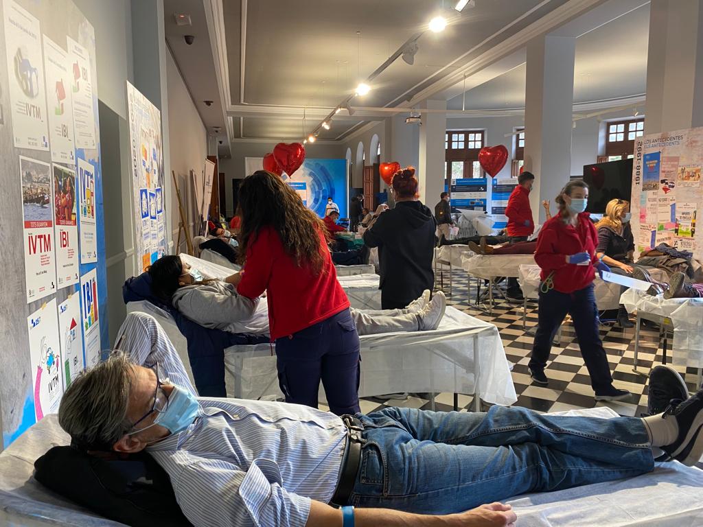 "Enamora Alicante" anima a realizar el mayor actor de amor este 14 de febrero "donar sangre, donar vida" "Enamora Alicante" anima a realizar el mayor actor de amor este 14 de febrero "donar sangre, donar vida"