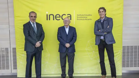 Joaquín Rocamora, en el centro de la imagen, cuando dejó la presidencia de INECA Una de las últimas apariciones públicas de Joaquín Rocamora
