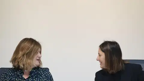 La responsable del Servicio de Secuenciación de Fisabio, Llúcia Martínez (i) y la consellera de Participación, Transparencia, Cooperación y Calidad Democrática, Rosa Pérez Garijo (d), durante una rueda de prensa - La responsable del Servicio de Secuenciación de Fisabio, Llúcia Martínez (i) y la consellera de Participación, Transparencia, Cooperación y Calidad Democrática, Rosa Pérez Garijo (d), durante una rueda de prensa -
