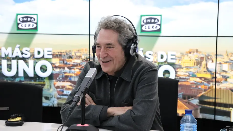 Miguel Ríos durante su entrevista en 'Más de uno' con Carlos Alsina Miguel Ríos durante su entrevista en 'Más de uno' con Carlos Alsina