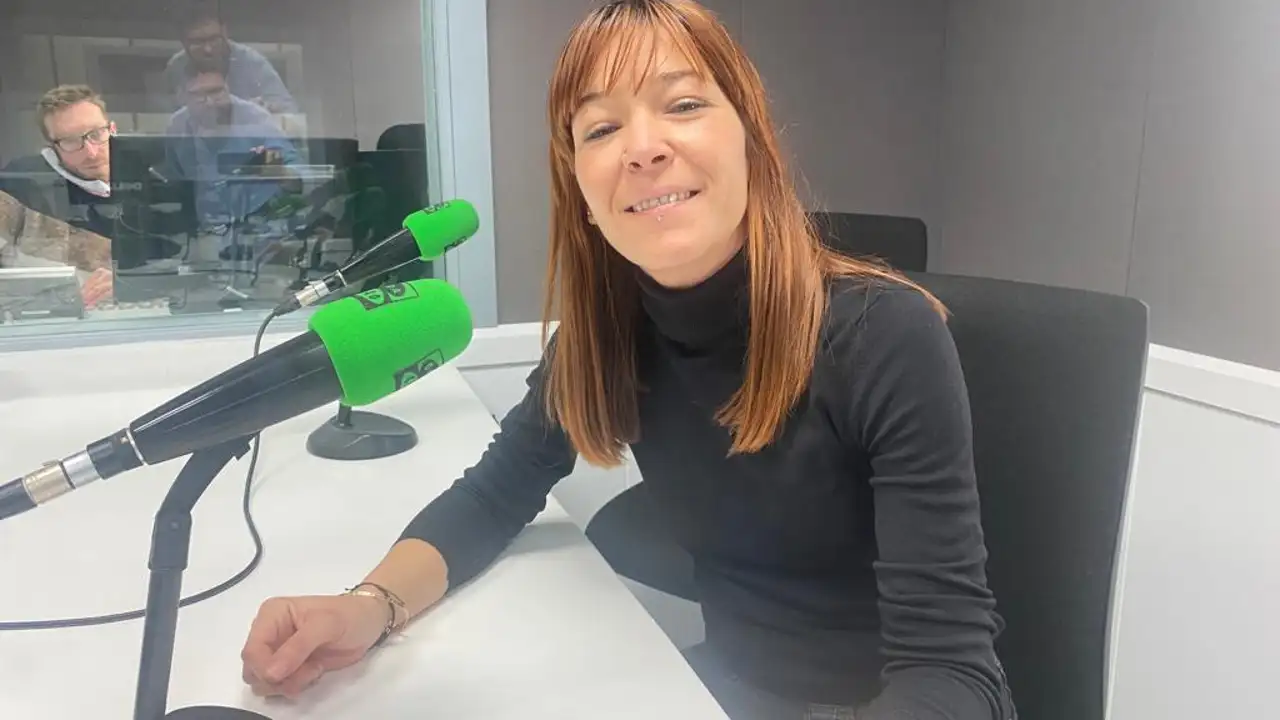 Juncal Rubio es la mamá de Alma, de 7 años, recuperada de un linfoma tras dos años de lucha Juncal Rubio es la mamá de Alma, de 7 años, recuperada de un linfoma tras dos años de lucha