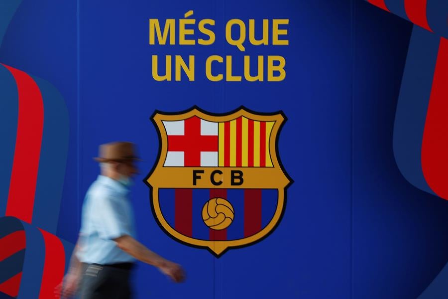 Los últimos cinco presidentes del Barcelona se reúnen para apoyar los intereses del club Los últimos cinco presidentes del Barcelona se reúnen para apoyar los intereses del club