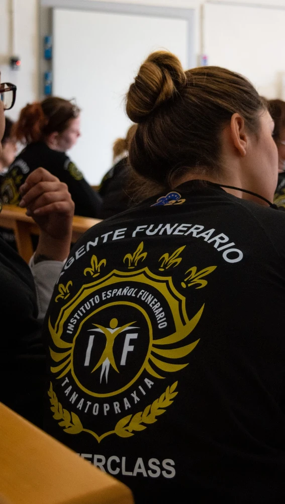 Alumnos del Instituto Español Funerario durante una clase