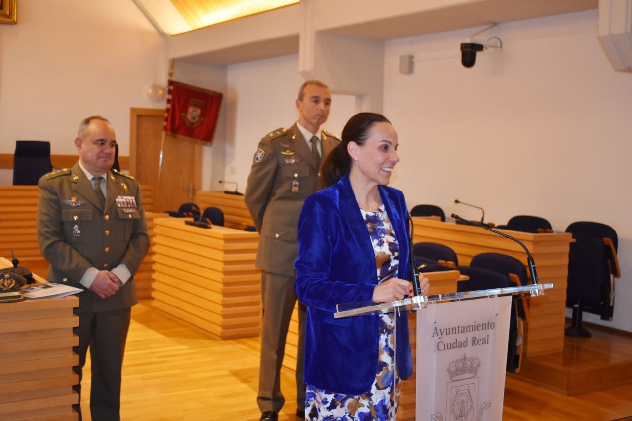 300 personas podrán participar en la jura de bandera civil del 18 de marzo en Ciudad Real 300 personas podrán participar en la jura de bandera civil del 18 de marzo en Ciudad Real