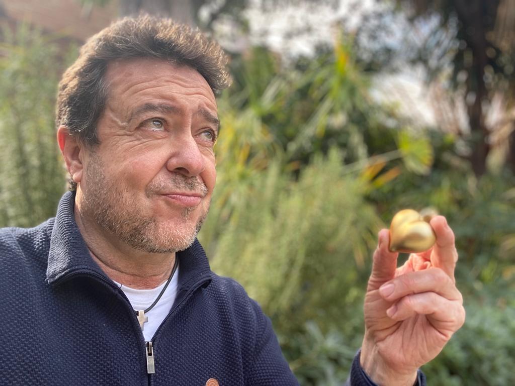 Rafa Pacheco: "El amor no solo se vive en pareja. Se siente por uno mismo, por la familia y por los amigos, lo importante es que sea de verdad" Rafa Pacheco: "El amor no solo se vive en pareja. Se siente por uno mismo, por la familia y por los amigos, lo importante es que sea de verdad"