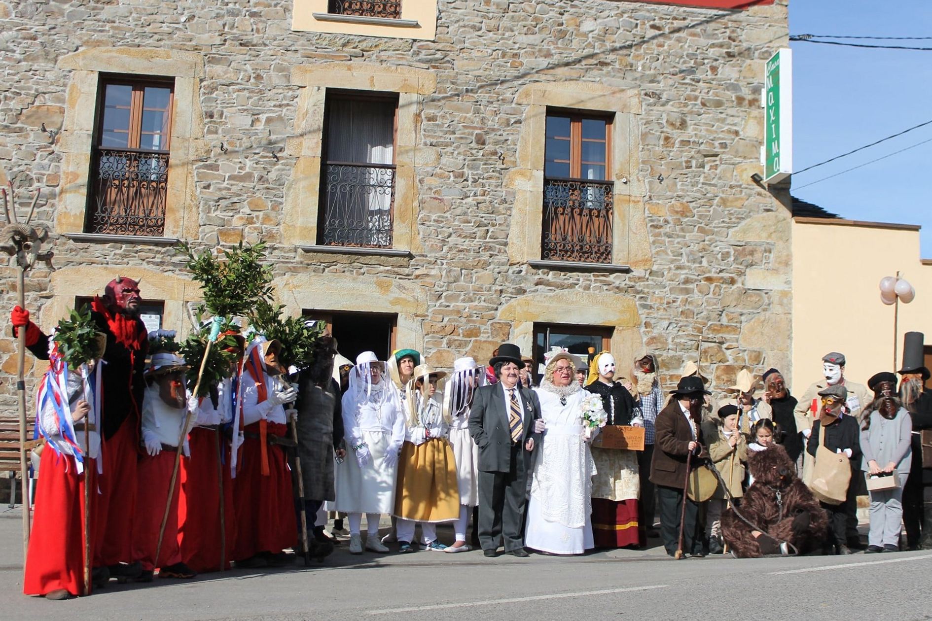 Los Guilandeiros de Tineo Los Guilandeiros de Tineo
