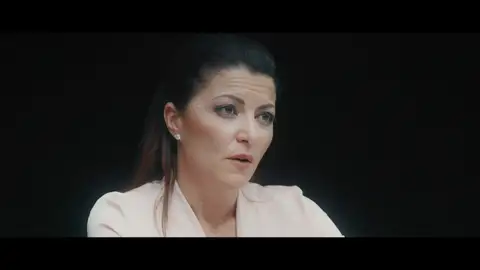 Olona afirma que dentro de Vox "hay una corriente que considera a los homosexuales desviados": "Yo no lo considero una enfermedad" Olona afirma que dentro de Vox "hay una corriente que considera a los homosexuales desviados": "Yo no lo considero una enfermedad"