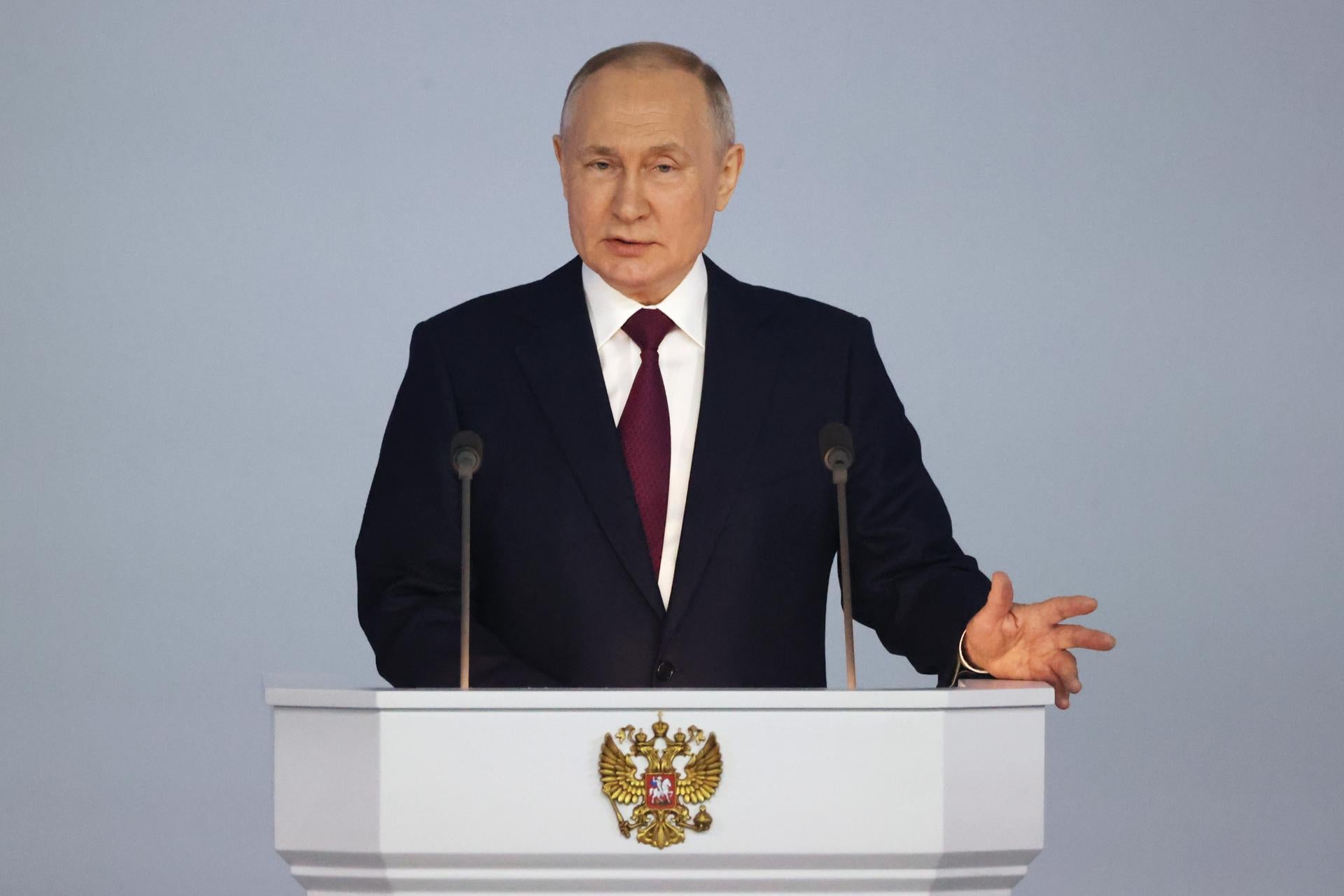 Putin acusa a Occidente de querer acabar con Rusia y promete seguir usando la fuerza para defenderse y lograr sus objetivos en Ucrania Putin acusa a Occidente de querer acabar con Rusia y promete seguir usando la fuerza para defenderse y lograr sus objetivos en Ucrania