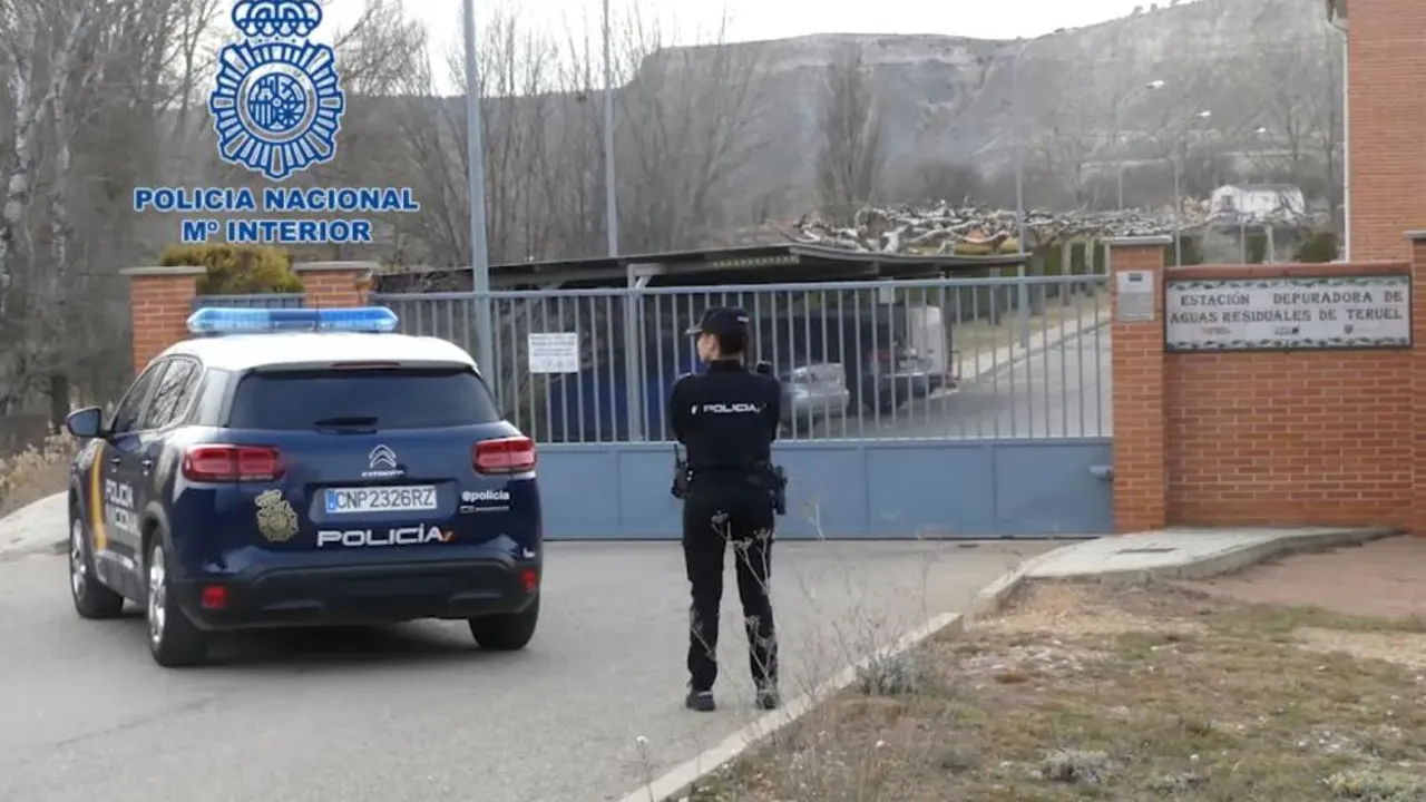 Entrada a la depuradora de aguas residuales de Teruel, donde apareció el feto en septiembre de 2018