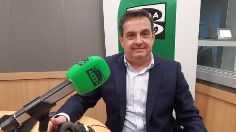 Luis Antu&ntilde;a, presidente del Colegio de M&eacute;dicos de Asturias