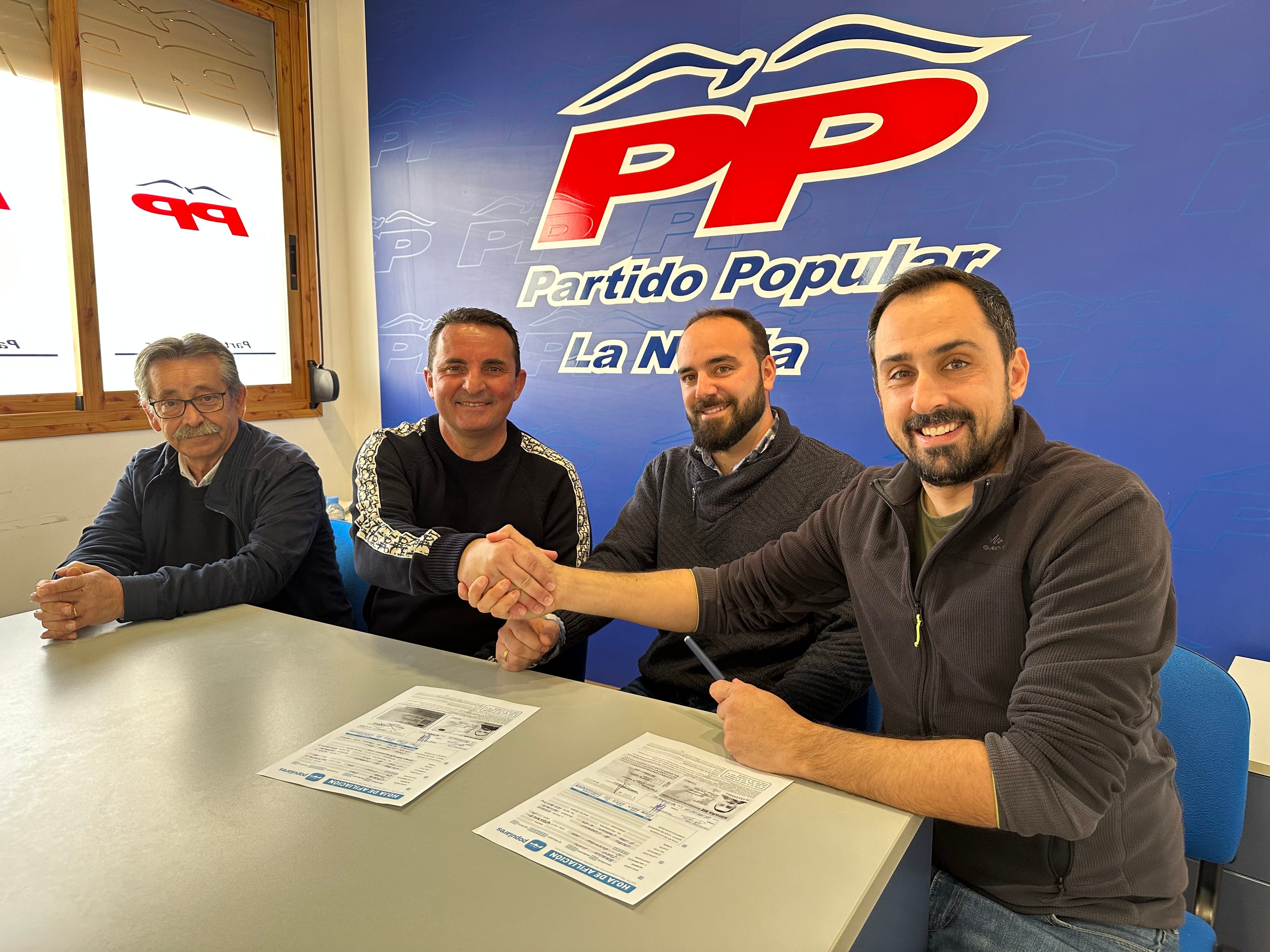 Dos ediles de Cs en Guadalest se afilian al Partido Popular Dos ediles de Cs en Guadalest se afilian al Partido Popular