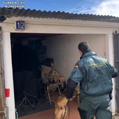 Una de las actuaciones de la Guardia Civil durante la operación antidroga Una de las actuaciones de la Guardia Civil durante la operación antidroga