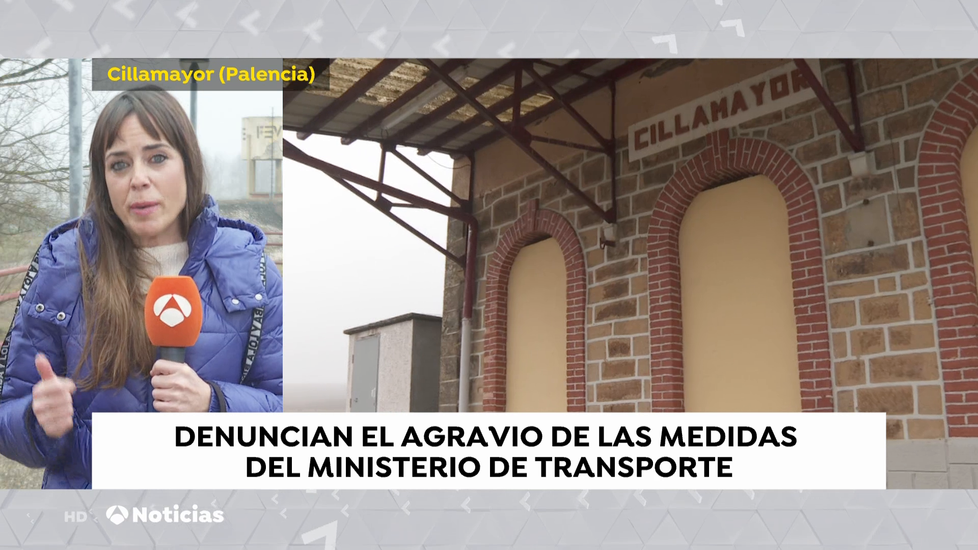 Vídeo: Antena 3 Noticias en Cillamayor para abordar la situación del servicio de ferrocarril Vídeo: Antena 3 Noticias en Cillamayor para abordar la situación del servicio de ferrocarril