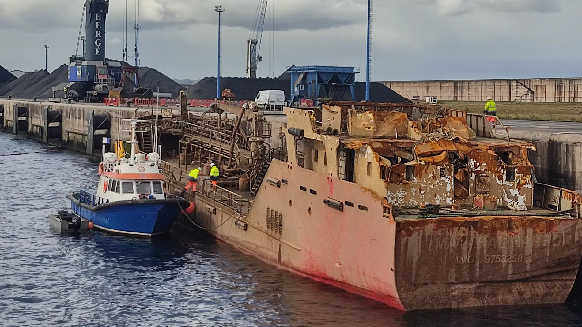 Narco-buque 'Nahir' en El Musel